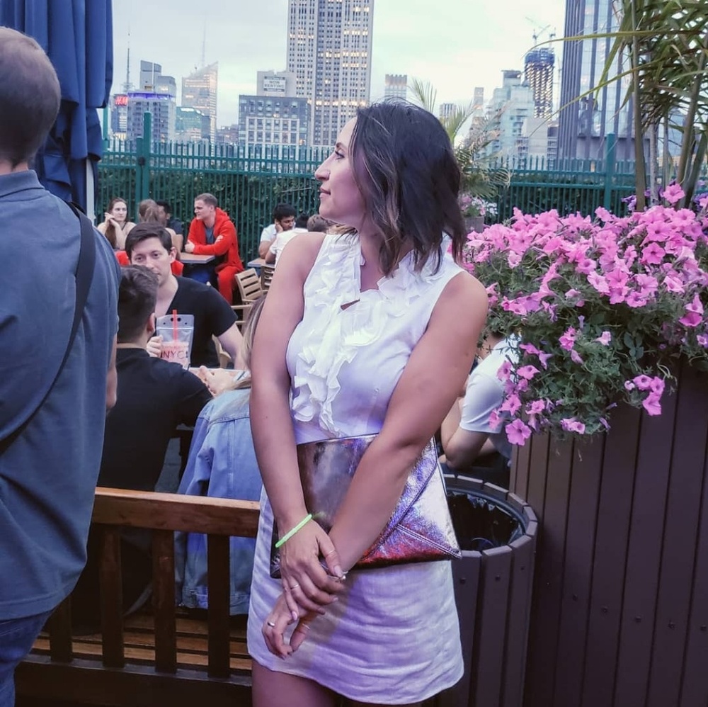 Meet your Posher, Iris